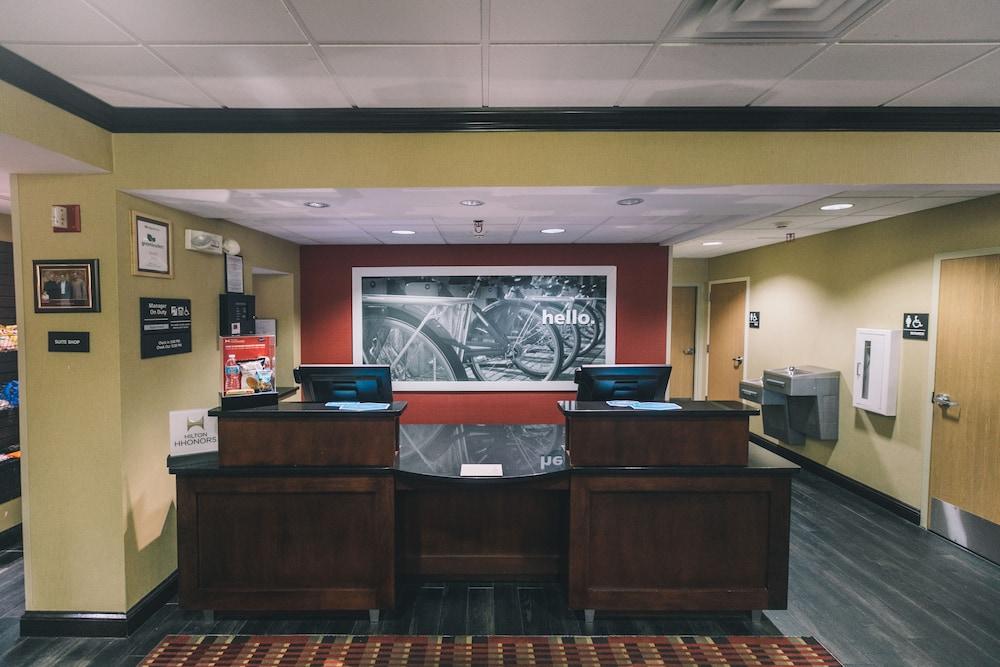 Hampton Inn Tallahassee-Central Exterior photo