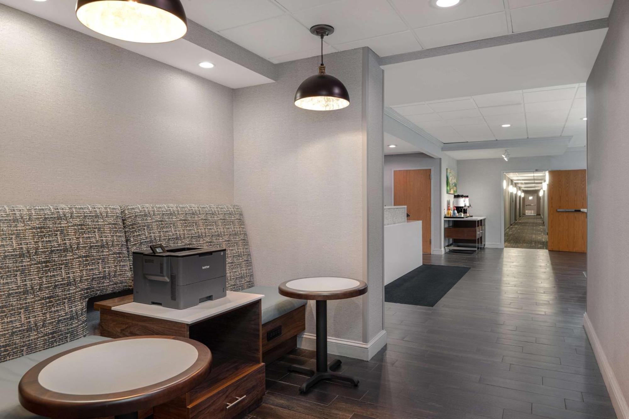 Hampton Inn Tallahassee-Central Exterior photo