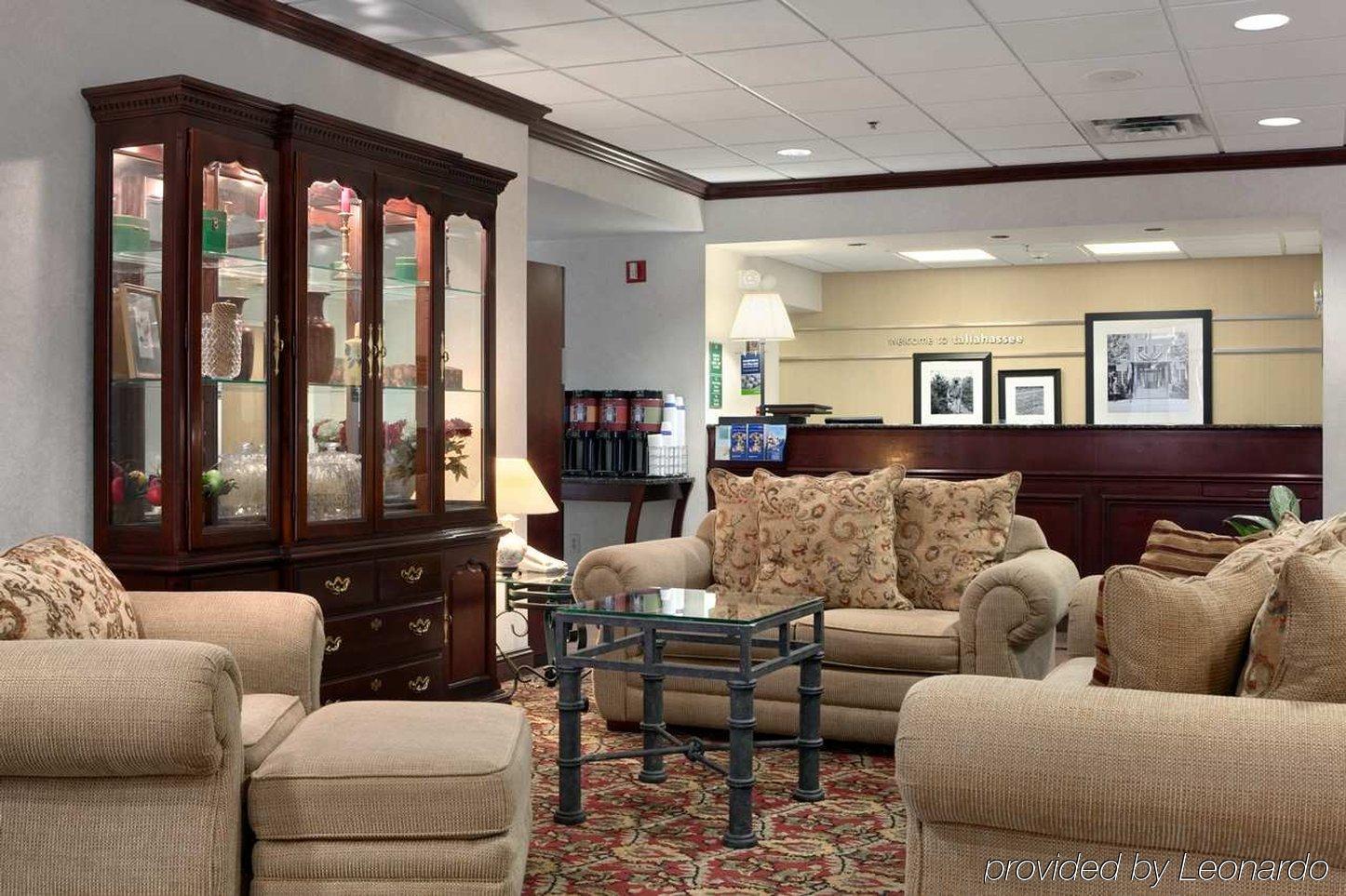 Hampton Inn Tallahassee-Central Interior photo